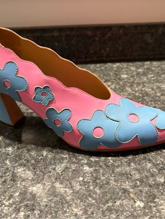 John Fluevog Shoes - John Fluevog Pink Pumps with Blue Floral Appliqués